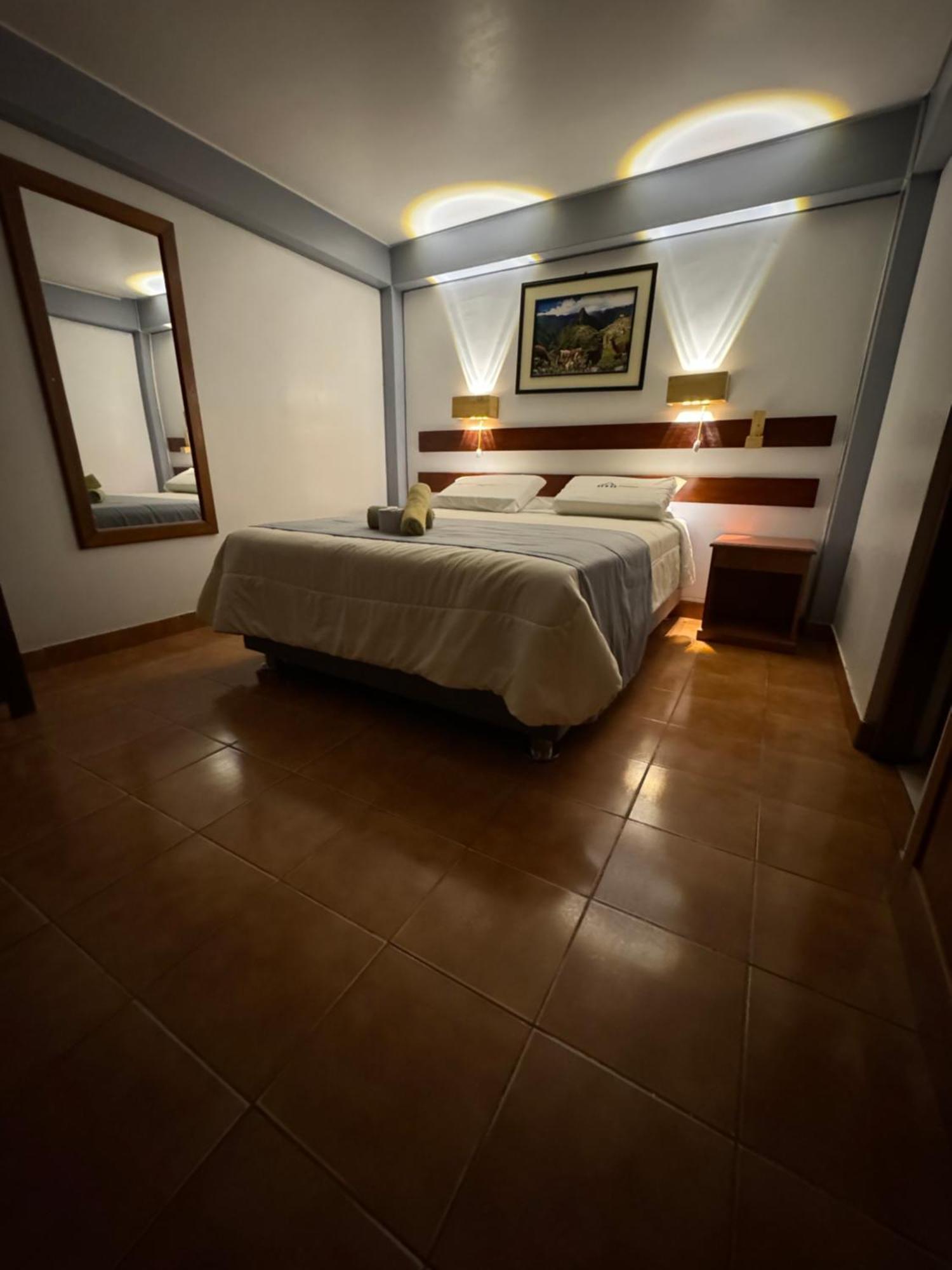 Hotel Alpamayo Guest House Huaraz  Bagian luar foto